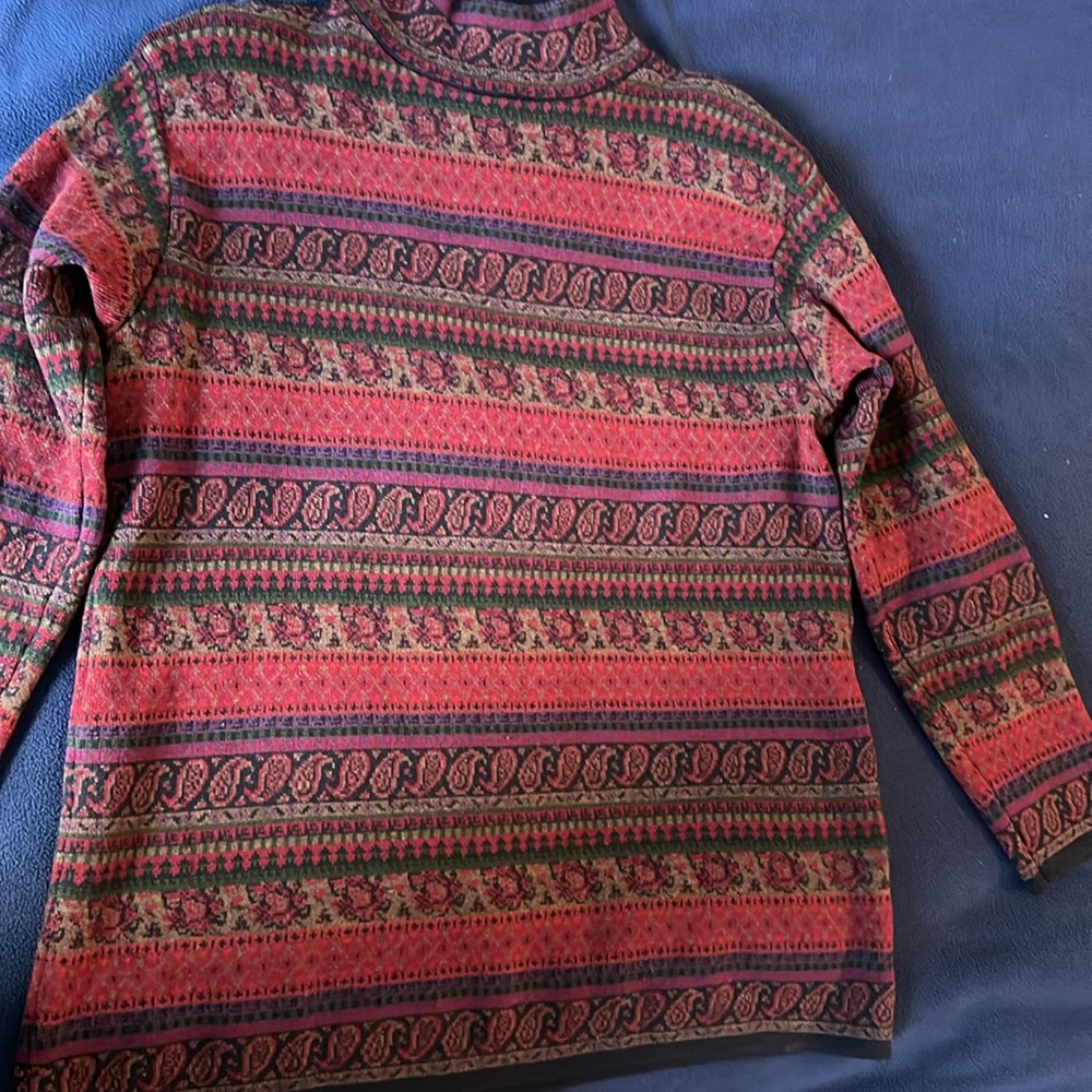 RARE,Stunning quality vintage Women’s Wool sweater!